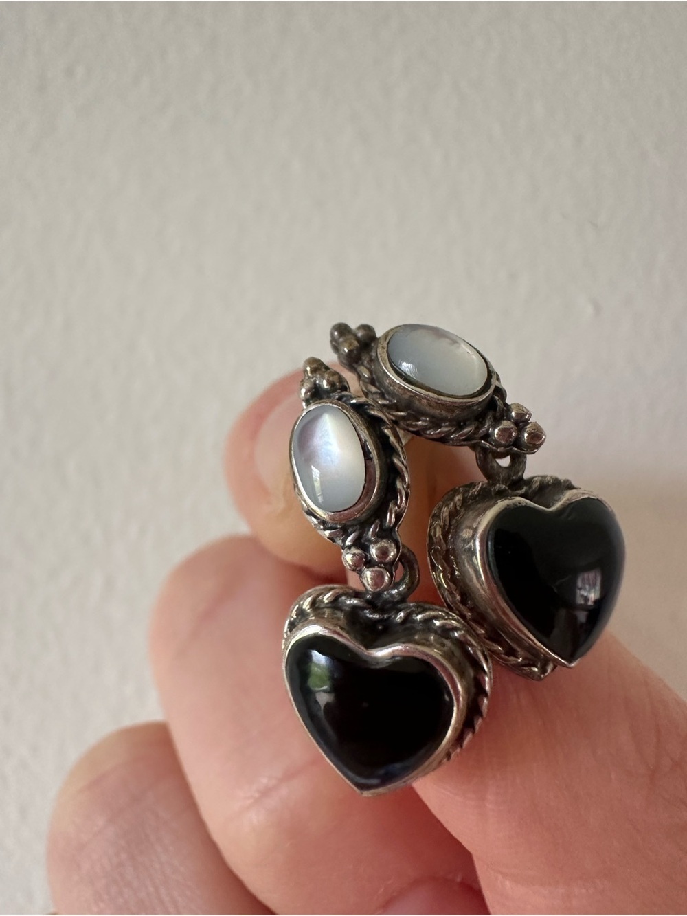 Vintage 925 CW Earrings Black Stone Hearts